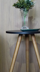 Conjunto de Mesinhas Canto E Apoio Pe Palito Madeira Tripe Porta Quadros E Objetos Branco Ou Preto